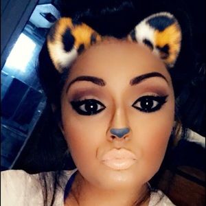 Meet your Posher, Erica